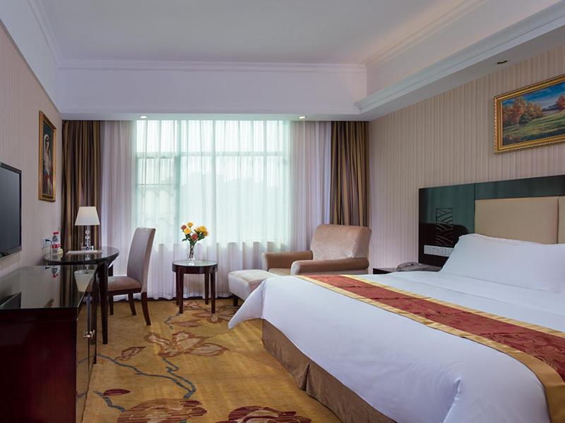 Vienna Hotel Baoan Liutang Xin'an  Zewnętrze zdjęcie